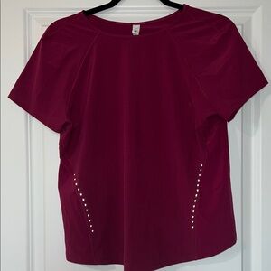 lululemon athletica Maroon Short Sleeve Tee